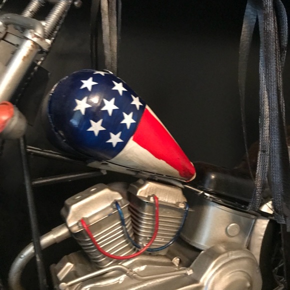 Harley Davidson Motorcycle. Collectable Metal. NEW - Picture 3 of 8